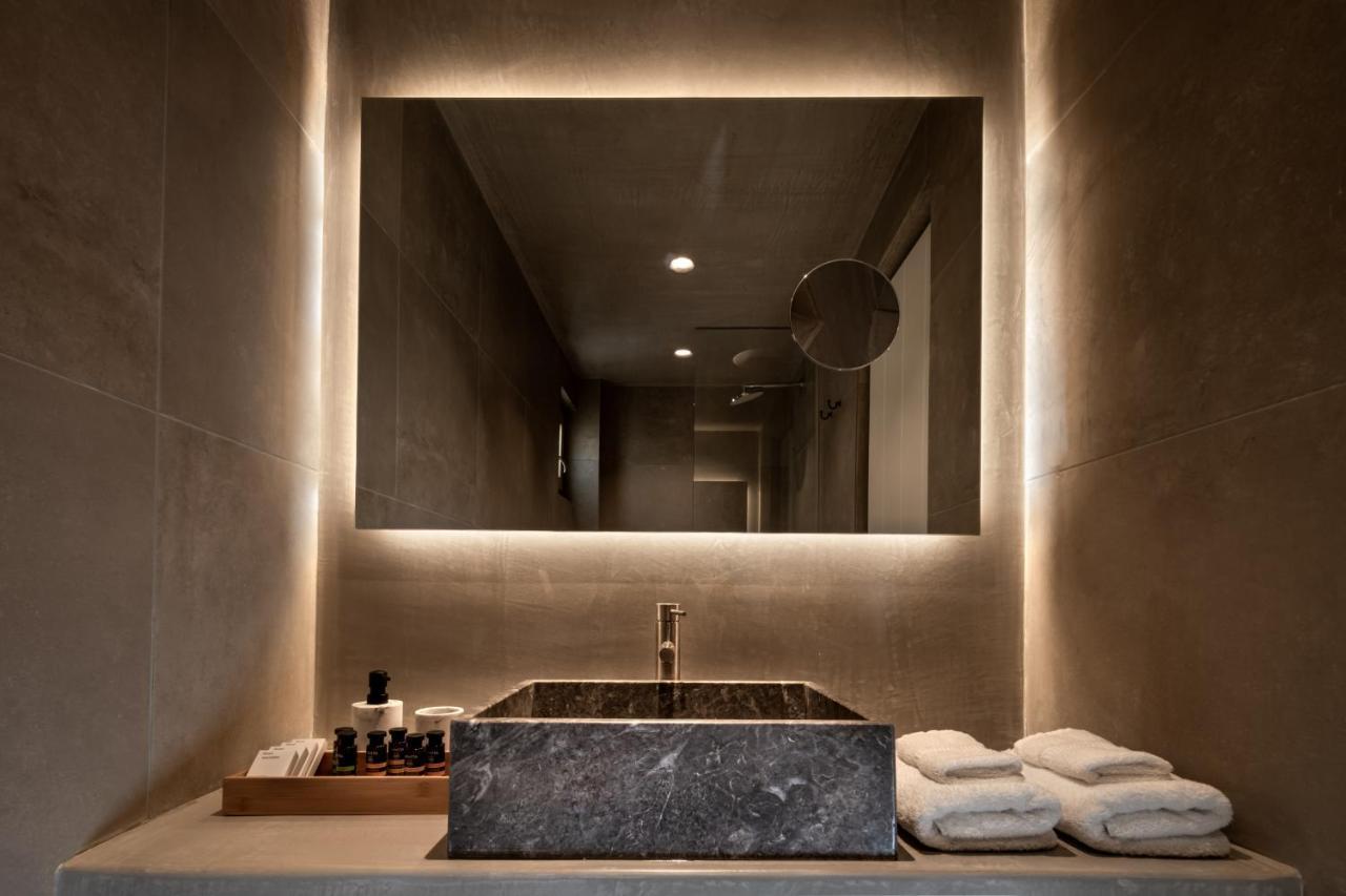 Colombos Beachfront Foinikiá 외부 사진